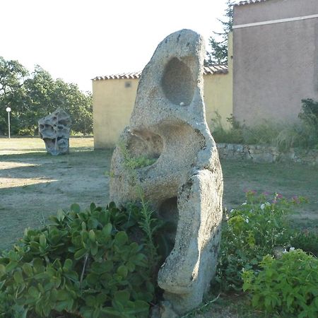 Agriturismo Vaddidulimu Луогозанто Экстерьер фото